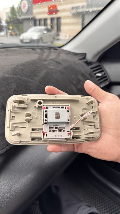 Камри 40-45 плафон оригинал бу