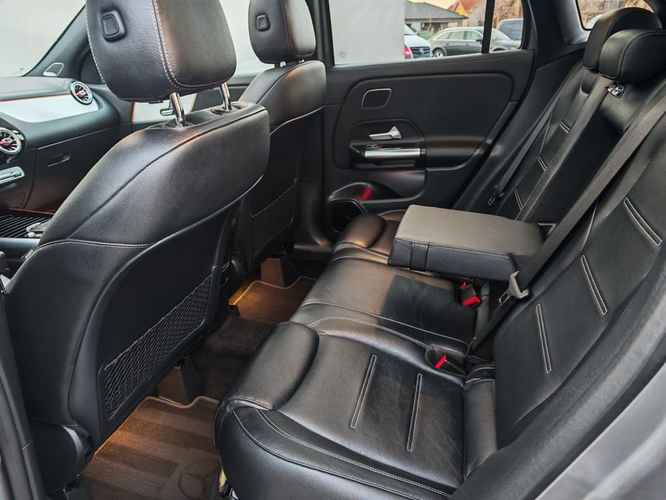 Mercedes GLA 45 AMG 421cp An 2020 Garantie