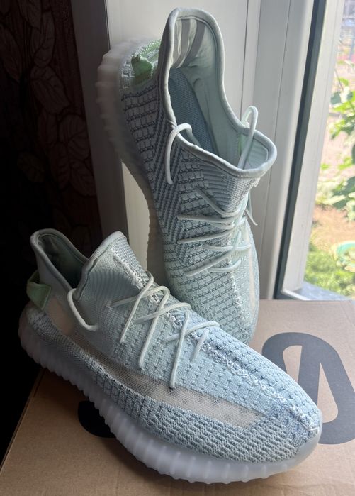 Adidas YEEZY BOOST 350 V2 "cloud white”