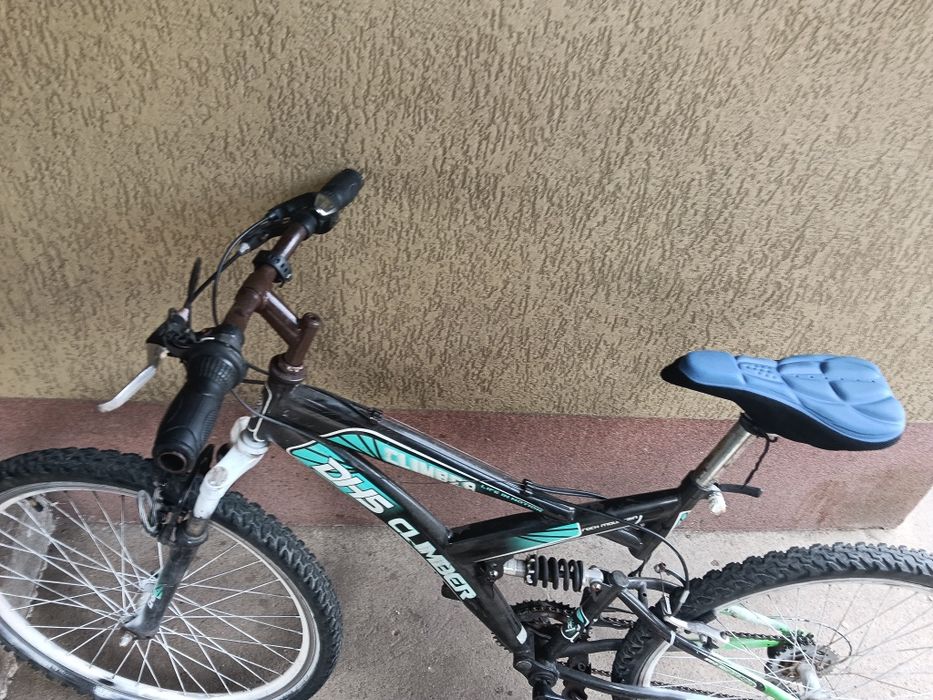 Vând bicicleta DHS CLIMBER