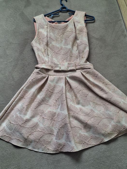 Дамска рокля ! НОВА !