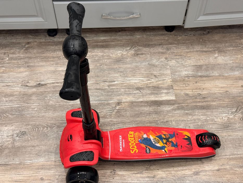 Продам самокат Kreiss