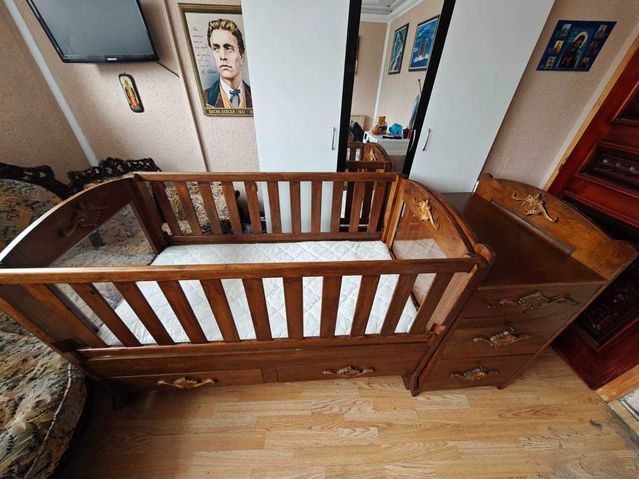 Детска кошара от Дърворезба