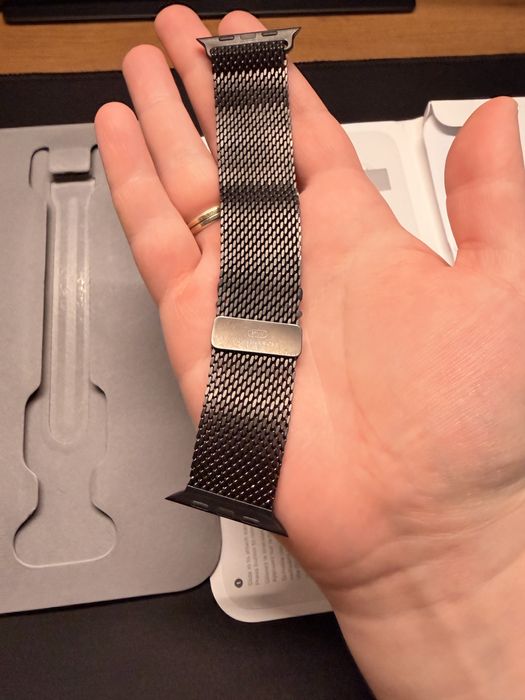 Оригинальный ремешок Apple watch Ultra 2 black titanium milanese loop