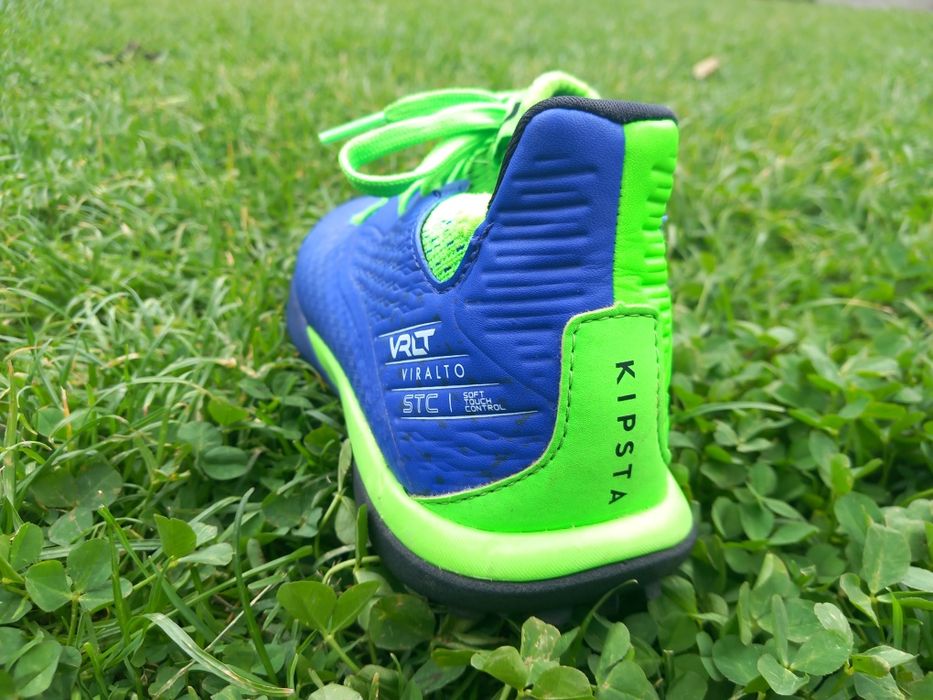 Ghete de fotbal VIRALTO Kips