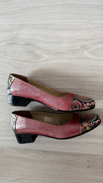 Pantofi de dama, roz cu model, marimea 37