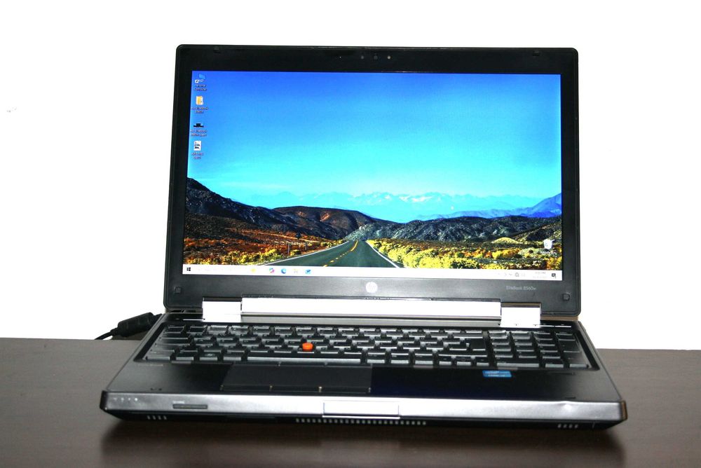 Laptop HP Elitebook 8560w Intel i7 16 GB Ram 500GB HDD Windows 10