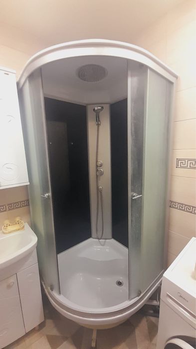 Продам душевую кабину