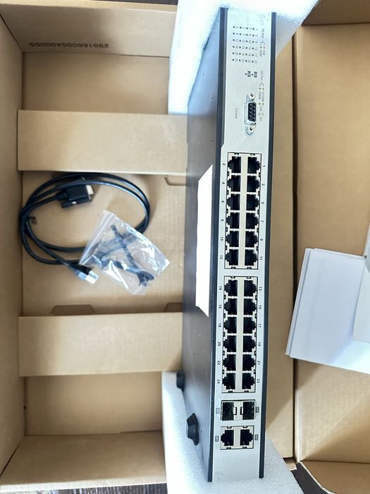 Продам Коммутатор D-Link DES-3200-26.