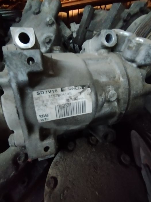 Compresor clima Dacia Logan daster Sandero 2002-2016