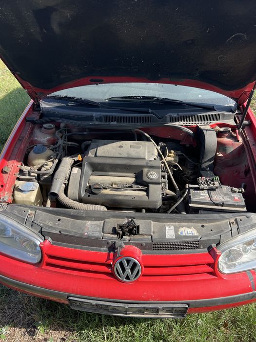 Голф 4  1.4 16V на части