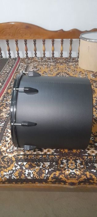 Bass bochkalar sotiladi