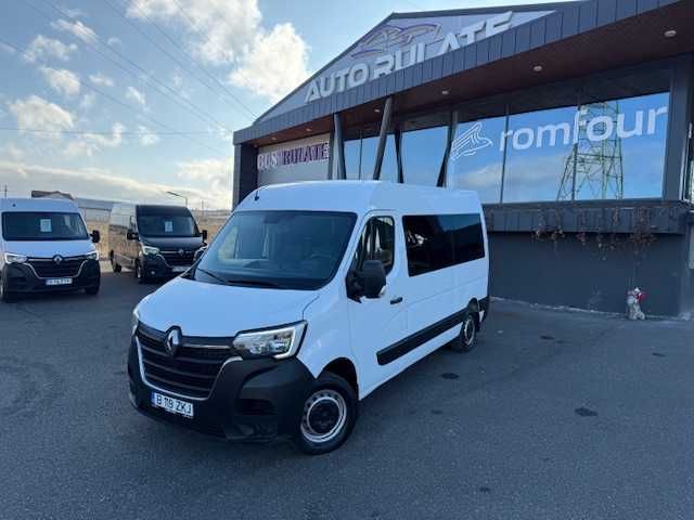 Flota de vanzare Renault Master 8+1 2024 Tva Deductibil