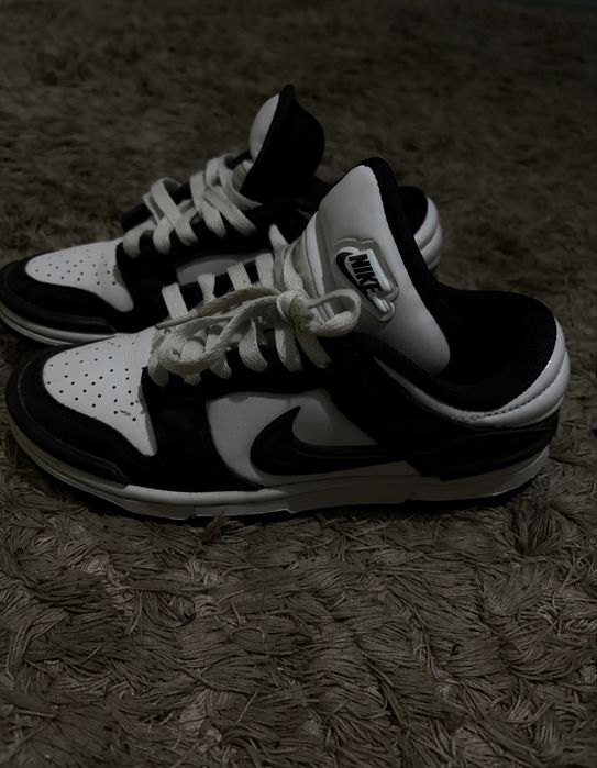 low nike panda shoes