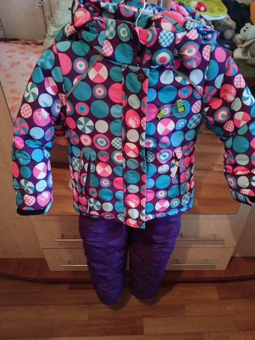 Продам детский зимний комбинезон