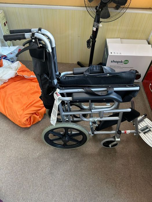 Инвалидная коляска