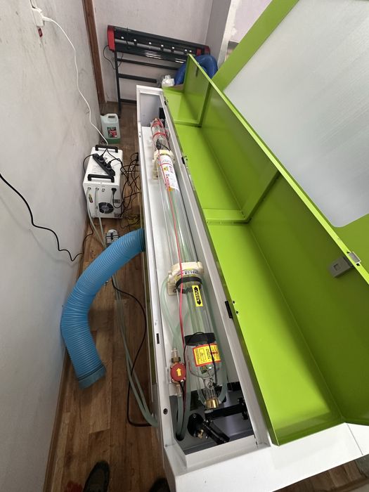 Лазер СО2 1300х900мм новый