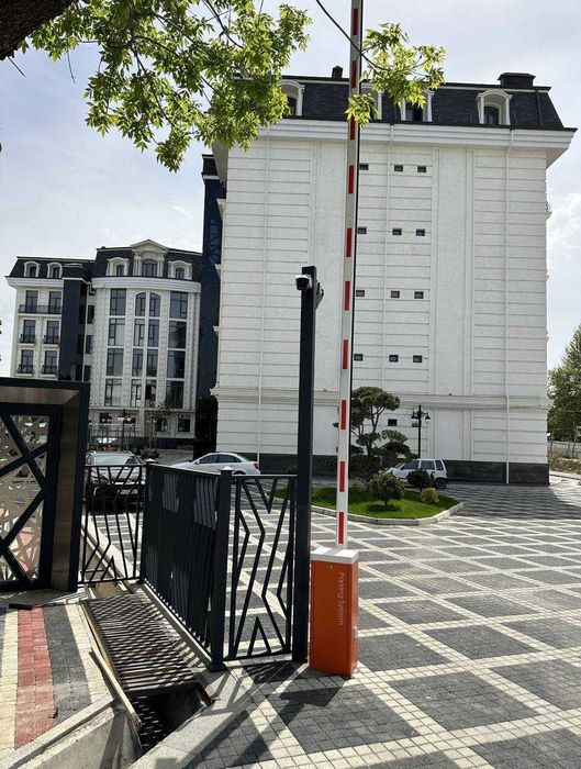 Срочно сдается 3х комнатная квартира в шикарном доме