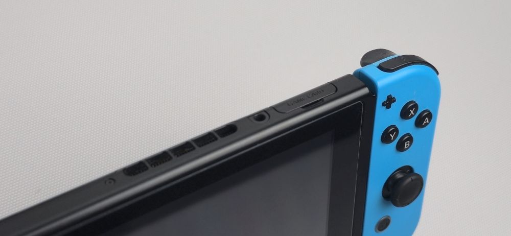 Конзола Nintendo Switch LCD 32GB + 64GB SD Card