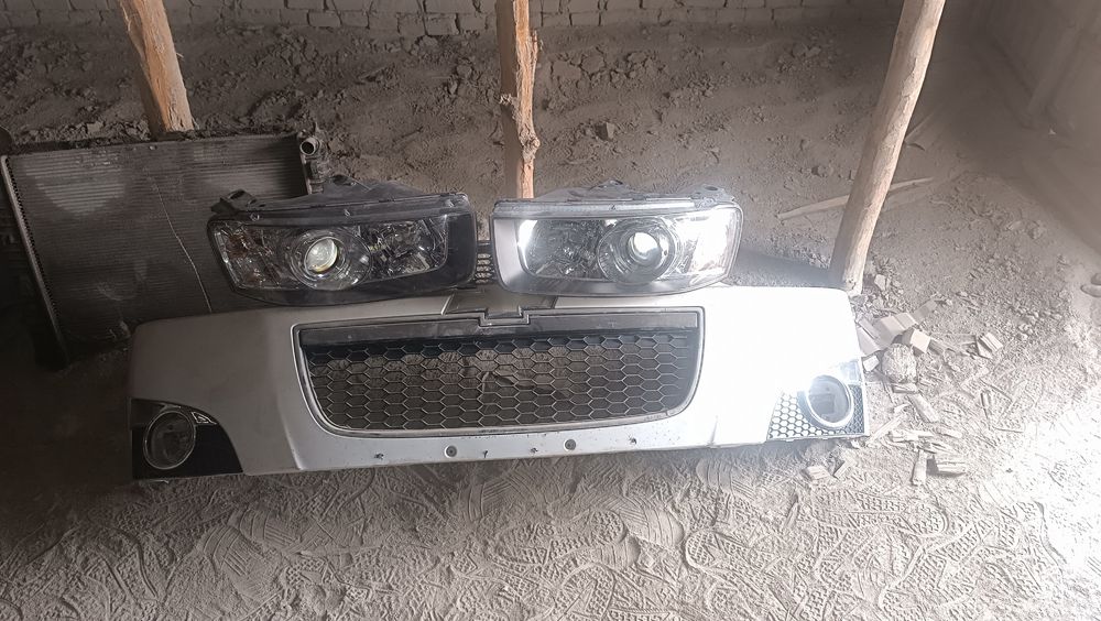 Kaptiva oldi orqa bamper