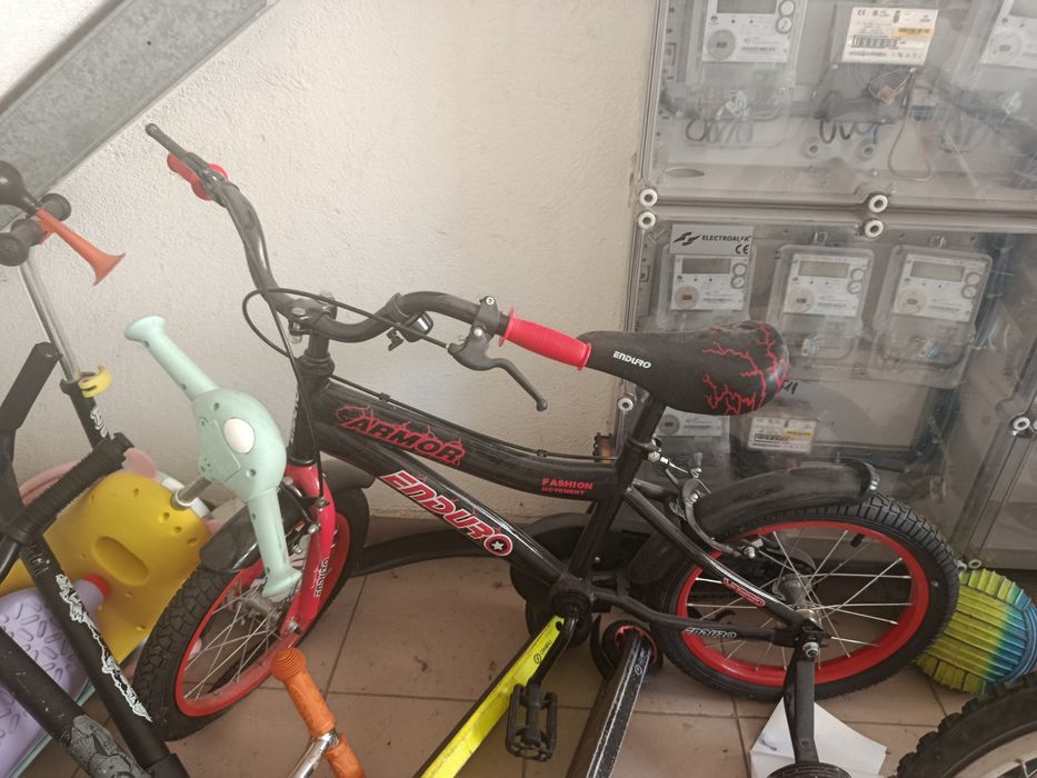 Vând bicicletă copii,BMX Armor Enduro vârstă 5-7 anii