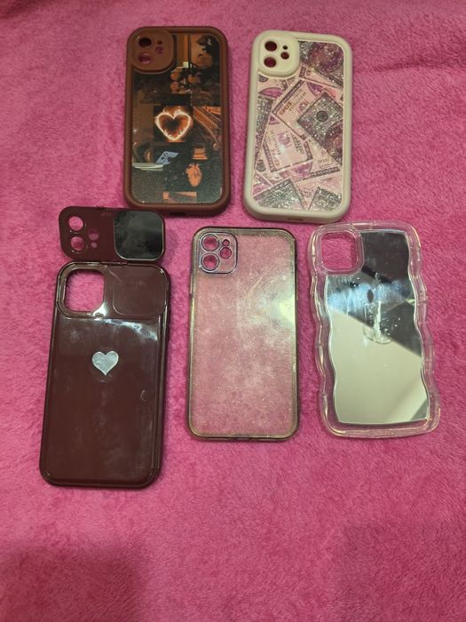Продавам запазени калъфи за iPhone 11. Цена 5 евро за брой. Изпращам до цяла България. При интерес пишете на лично.Доставката се поема от купувача.
