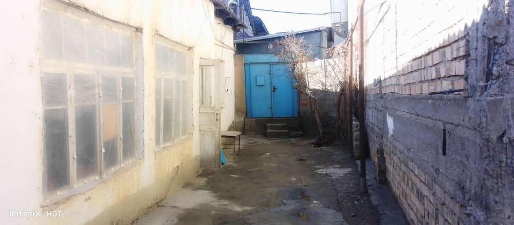 Уй сотилади. Шахар марказида.. 44 000 y.e.