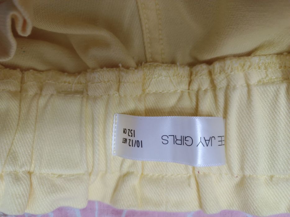 Джинсовая юбка на девочку,10-12 лет.