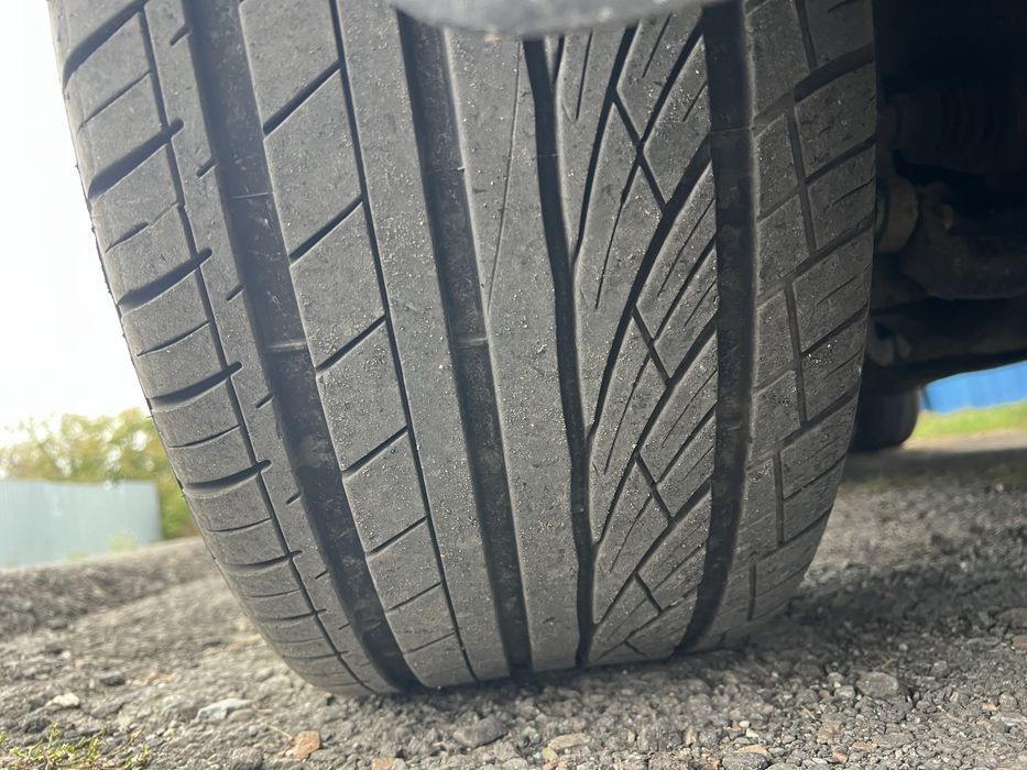 Резина 275/40R20