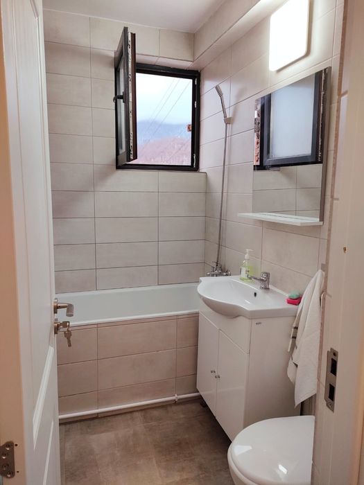 Apartament doua camere de inchiriat