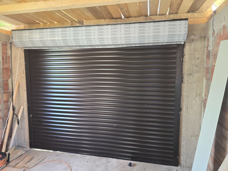 Usi garaj rulou Falticeni