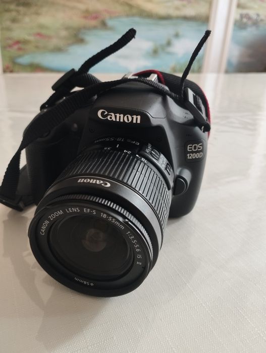Фотоаппарат Canon EOS 1200D полностью новый