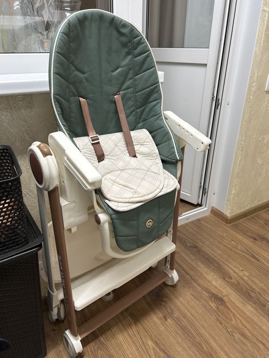 Продам детский стульчик Happy Baby