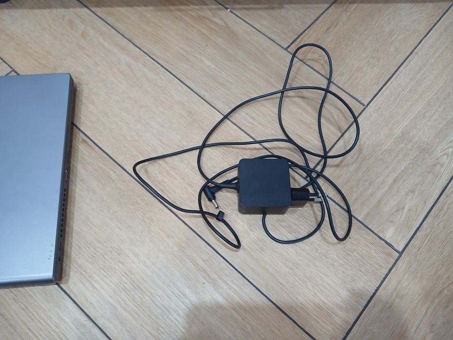 Ноутбук от компани ASUS