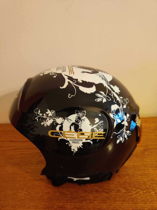 Сноуборд, автомати и обувки BURTON, какса и очила CEBE