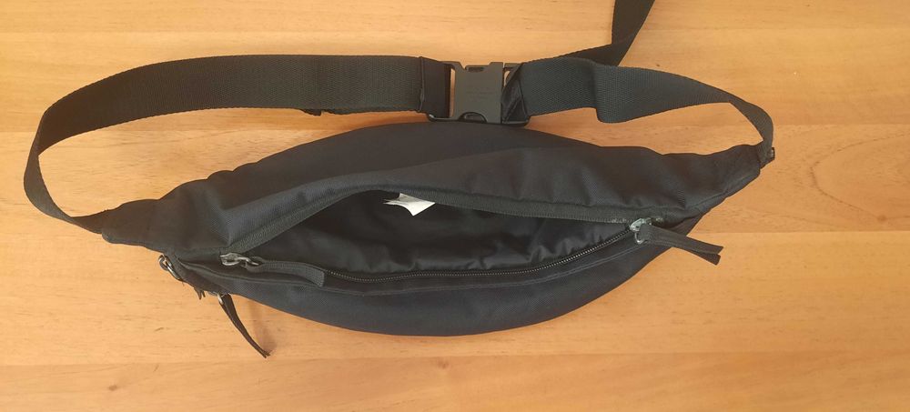 Nike-Чантичка за Кръста-Като Нова