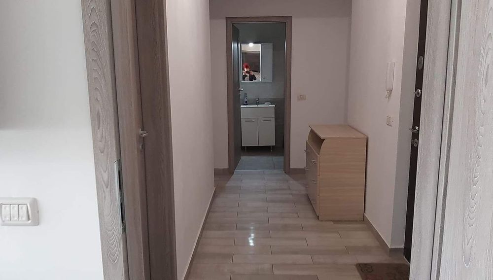 Spre închiriere apartament 3 camere in bloc nou cu lift