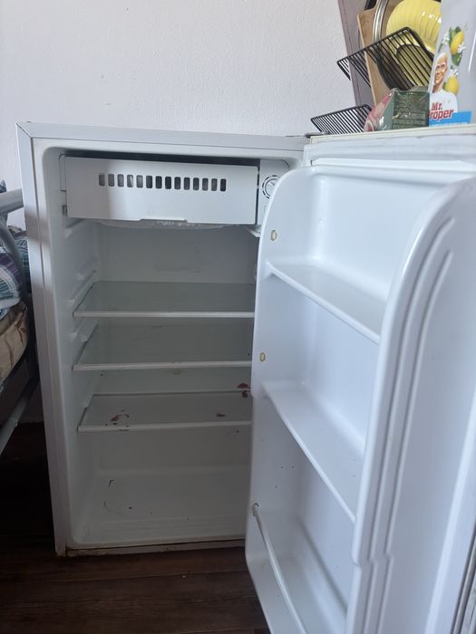 Продается холодильник