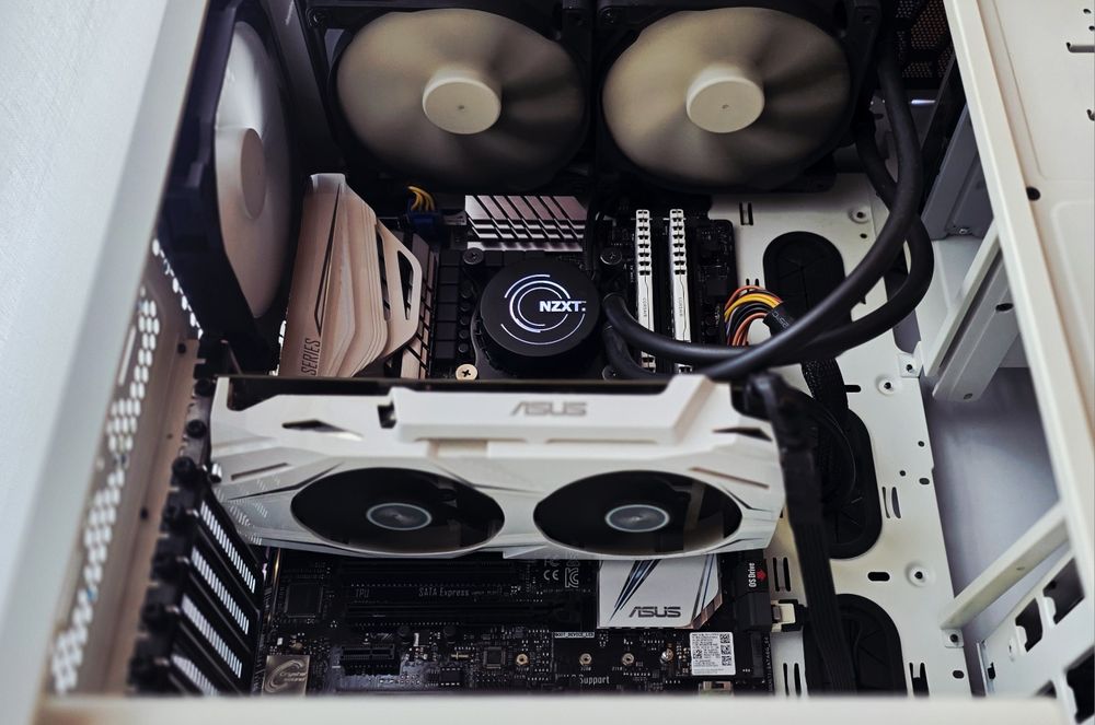 Unitate pc gaming i7 16GB RAM GTX 1060 6GB AIO Kraken NZXT 240mm