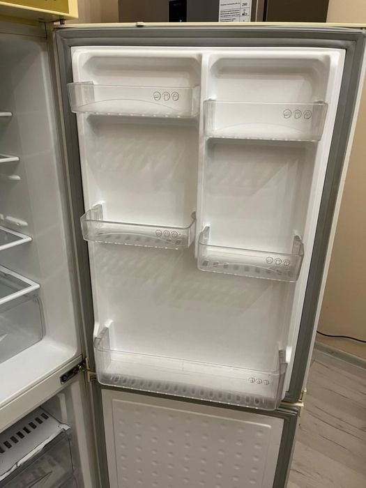 Холодильник б/у в хорошем качестве