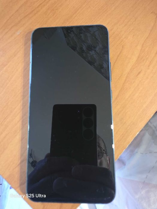 Продавам SAMSUNG S22 + 256GB