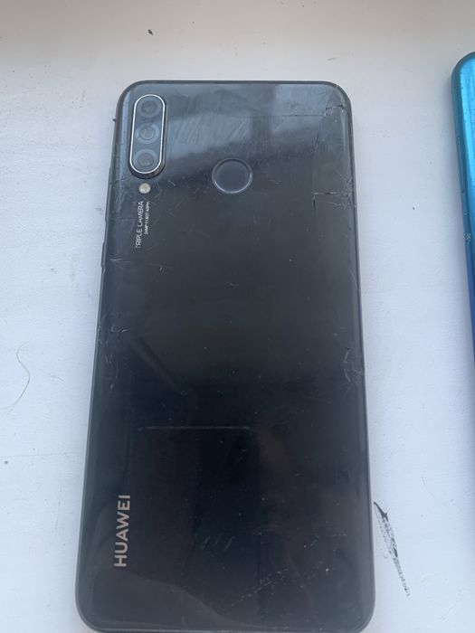 Продам телефоны Huawei от 15 до 20к