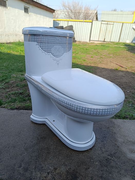 Продам унитаз в хорошем состоянии