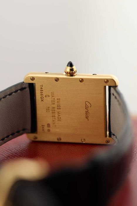 Наручные часы Cartier Tank