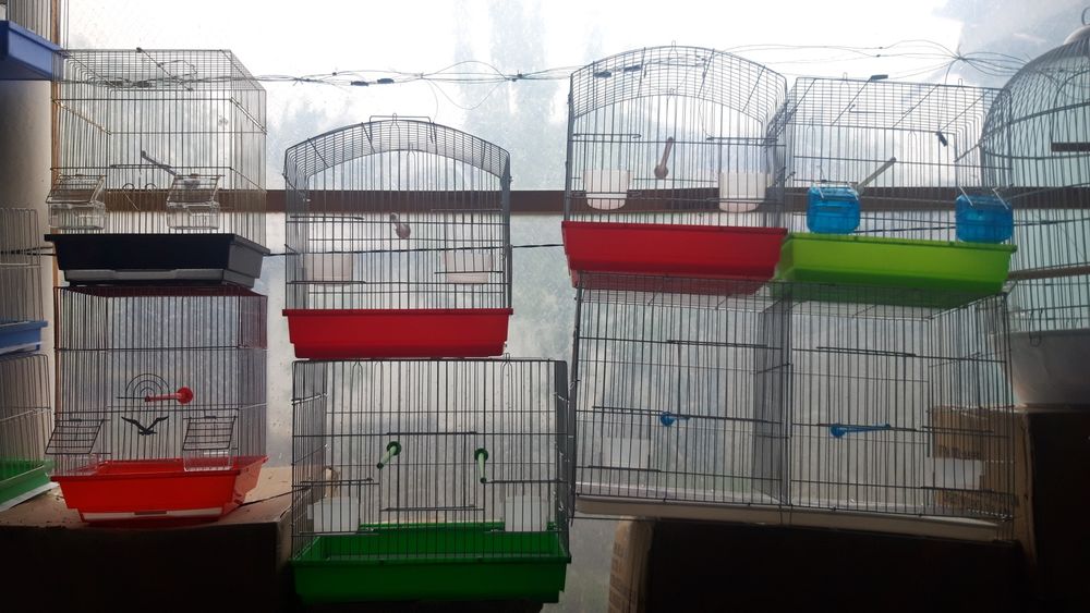 Клетки вольеры для птиц.