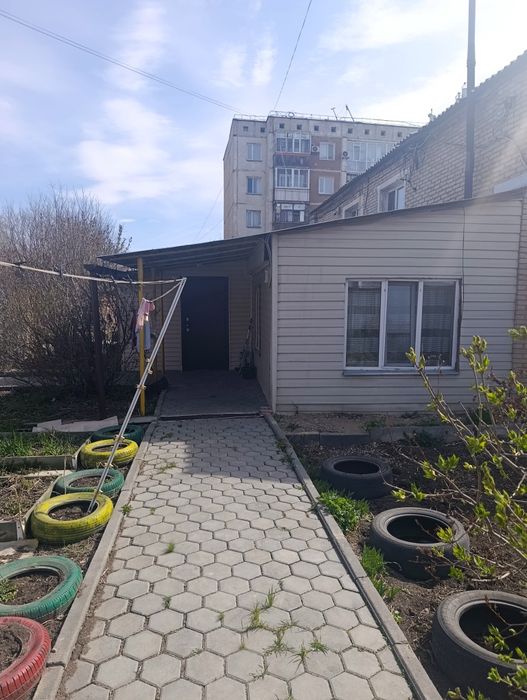 Продам часть дома два уровня