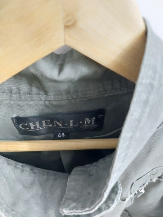 Продам ветровку ,джинсовая ткань