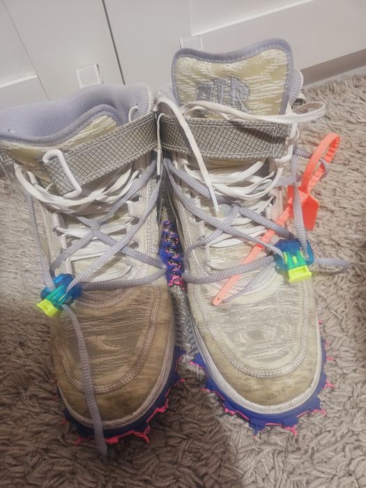 Nike  Air Force  1 mid Off-White