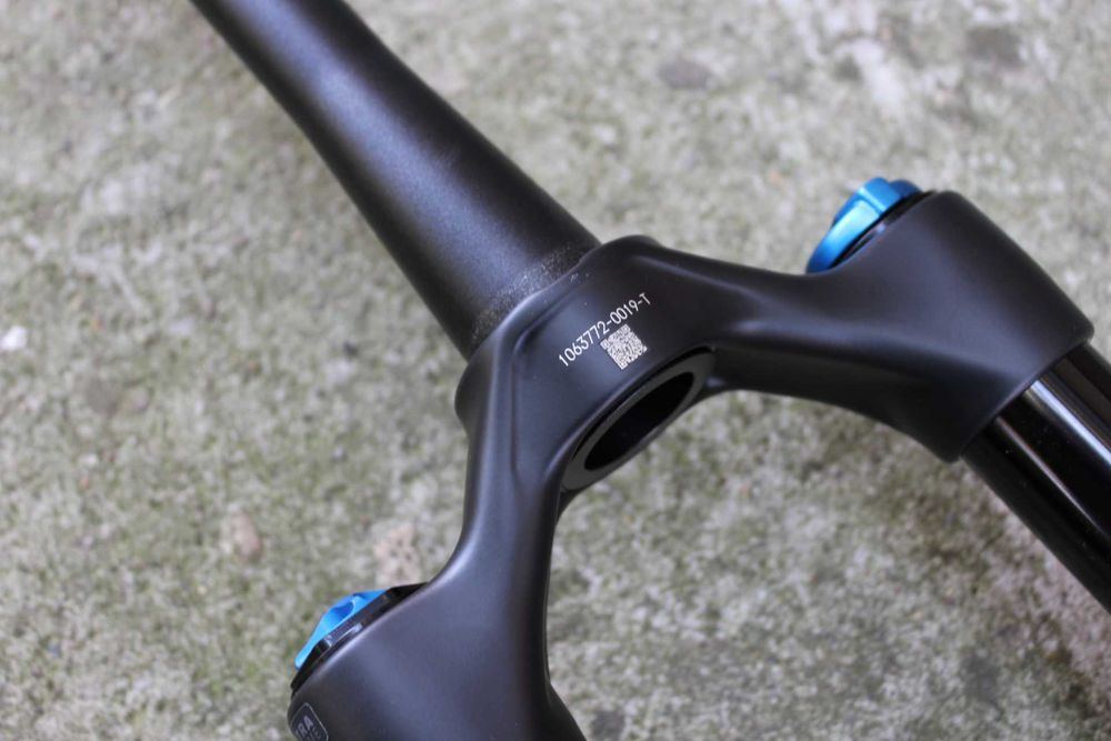Fox 36 furca suspensie Rhythm E-tuned FLOAT 29inch 160mm Grip 2Pos