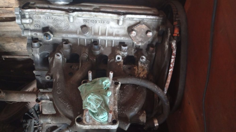 Продам двигатель и коробку